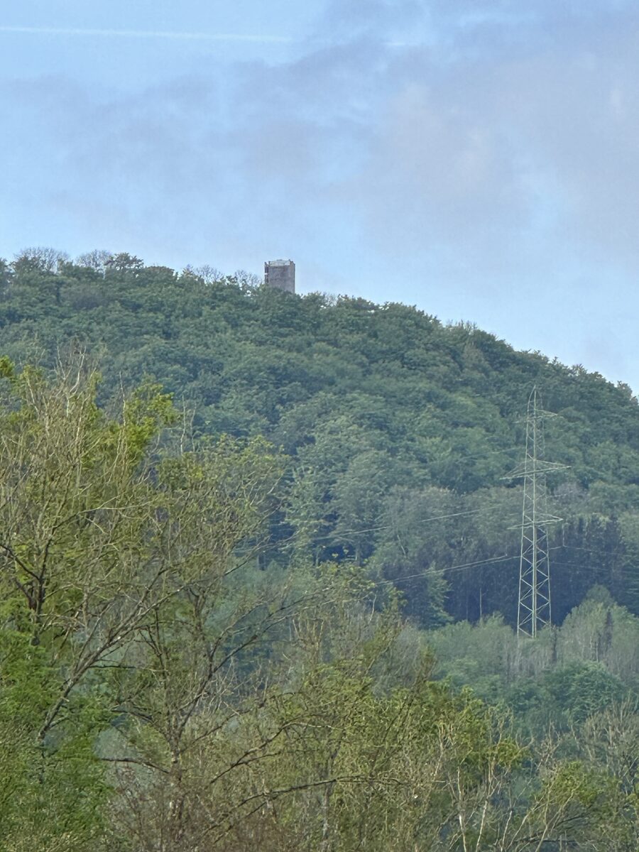 Der Cheisacherturm auf der Grosshalde ob Gansingen